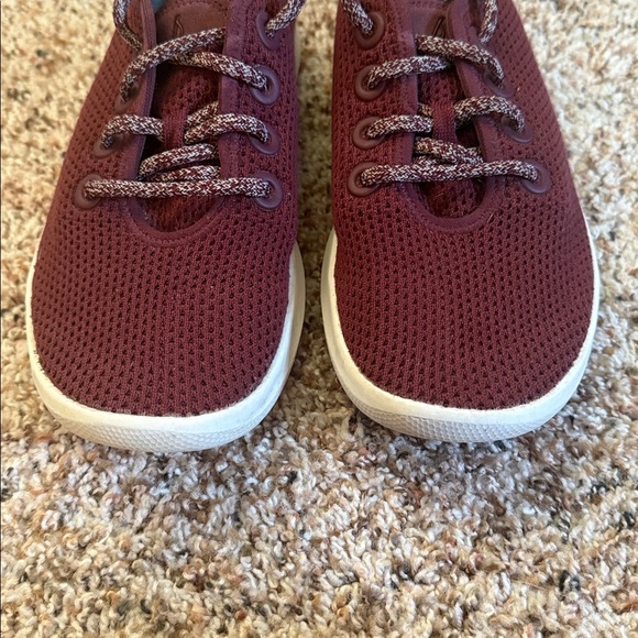 Allbirds Burgundy Tree Runner Sneakers with White Soles Women's Size 6 - Picture 4 of 7
